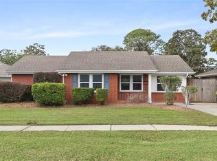 1708 Ridgelake Dr, Metairie, LA 70001