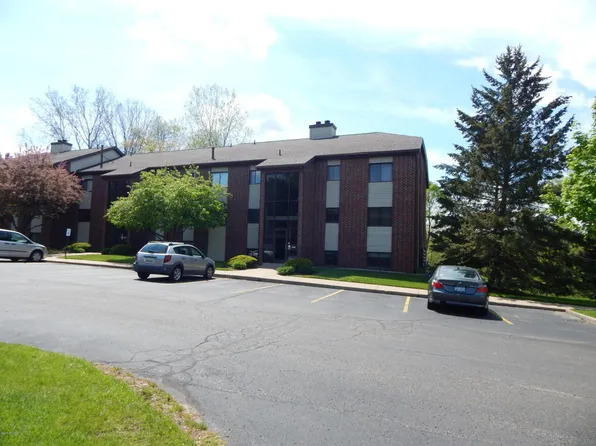 3392 Devonwood Hls NE, Grand Rapids, MI 49525