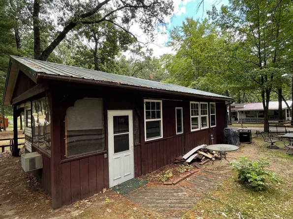 166 5th St, Warrens, WI 54666