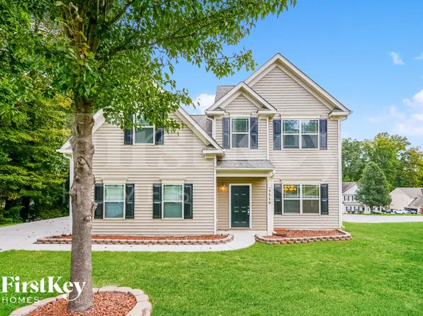 5519 Pinebrook Ln, Winston Salem, NC 27105