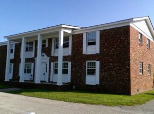 916 Gum Branch Rd APT 5D, Jacksonville, NC 28540