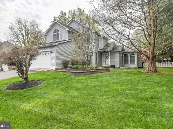 2 Battle Dr, Newark, DE 19702