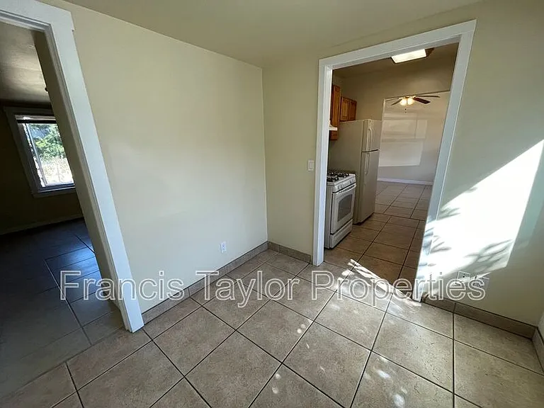 1214 S Escondido Blvd #6 — Photo 9