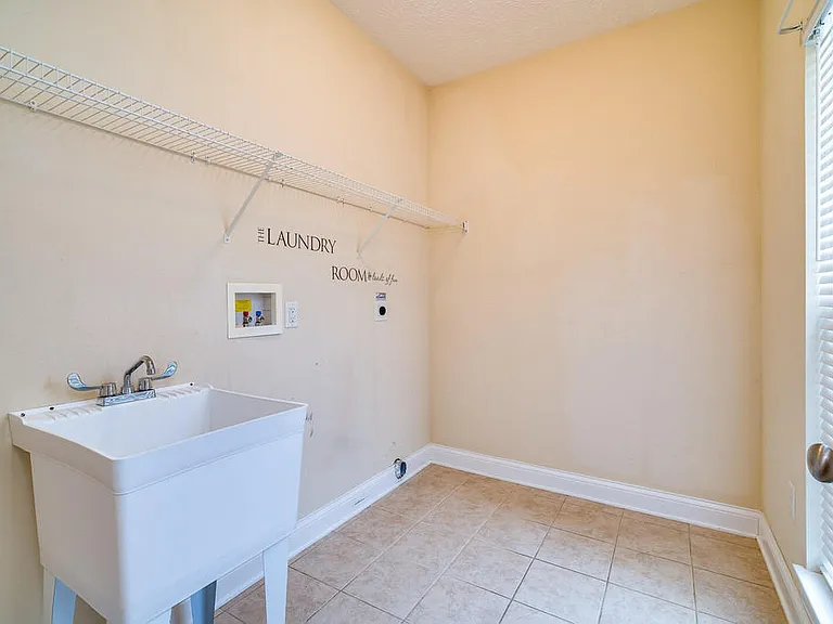 2259 Raceway Trl — Photo 7