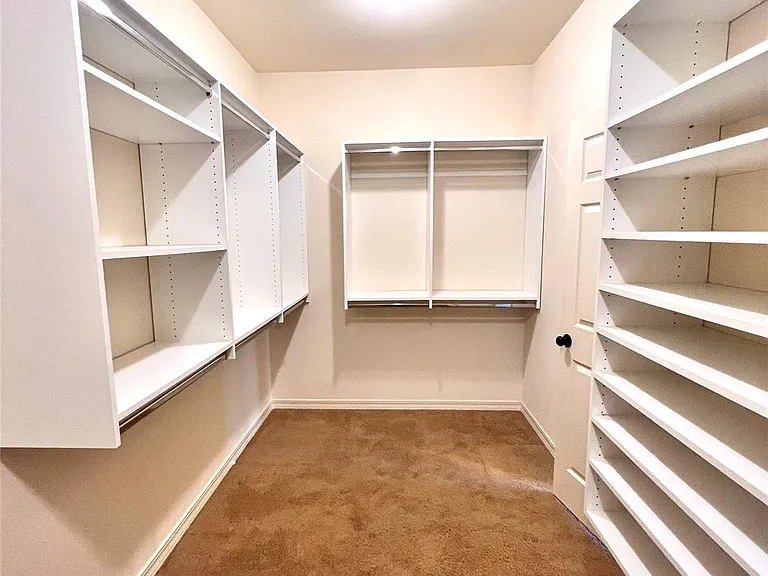 200 Grey Eagle Dr — Photo 22