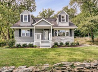 213 Diddell Rd, Poughkeepsie, NY 12603