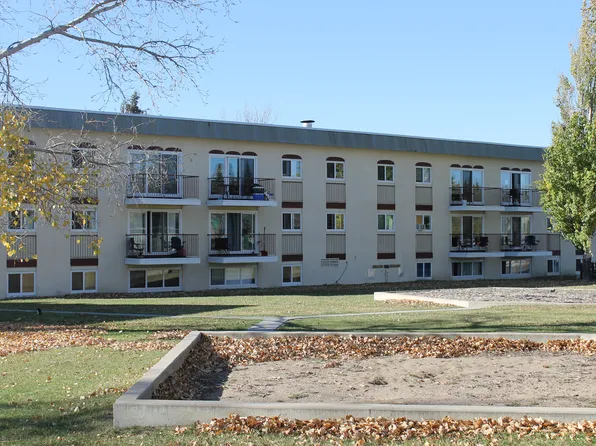 1613 Scenic Hts S, Lethbridge, AB T1K 1N4