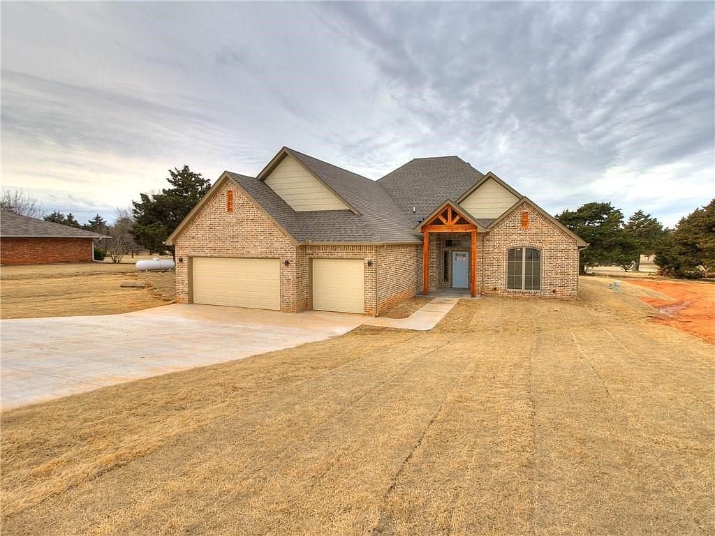1701 Cedar Valley Mnr, Guthrie, OK 73044 Zillow