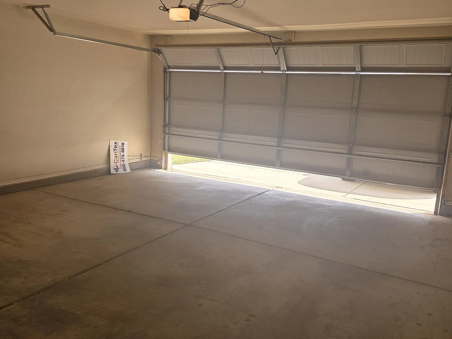 3 bed, 1400 sqft, $1,650 — Photo 4