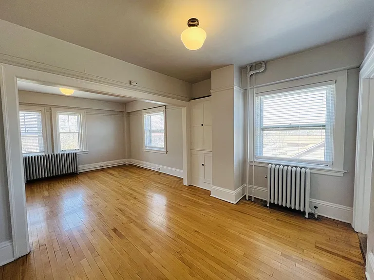 RH Blackstone — Photo 1