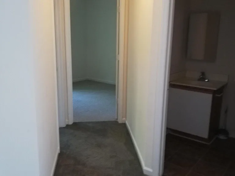 512 Bradkin Ct — Photo 6