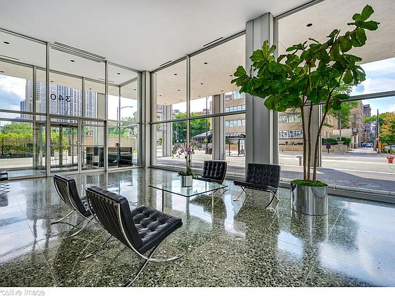 5th image of 340 W Diversey Pkwy APT 2119