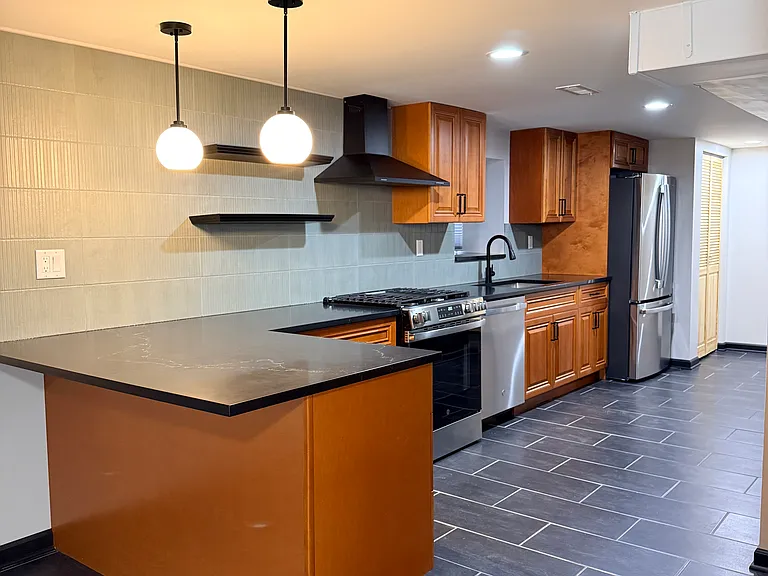 2050 W Cullerton St #1 — Photo 2