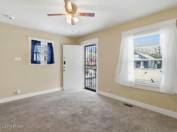 3rd image of 1525 Sale Ave