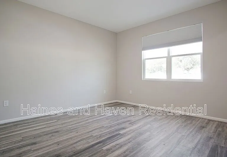 1229 Forest Gate Cir — Photo 11