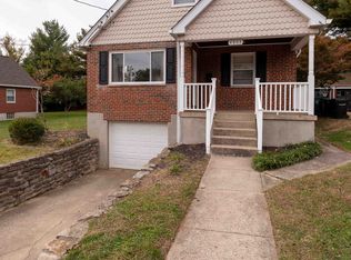 4905 Oaklawn Dr, Cincinnati, OH 45227