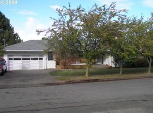 4849 NE Roselawn St, Portland, OR 97218