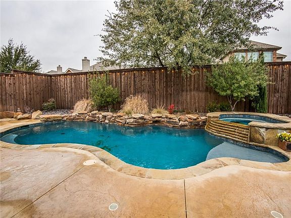 2nd image of 2457 Chesterwood Dr