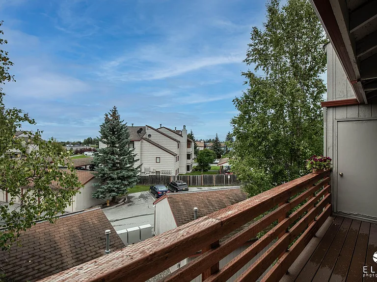 9645 Independence Dr #302 — Photo 20