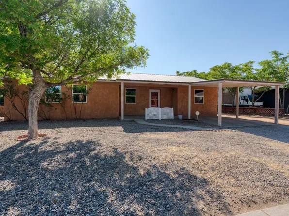 1700 Gschwind Pl SW, Albuquerque, NM 87121