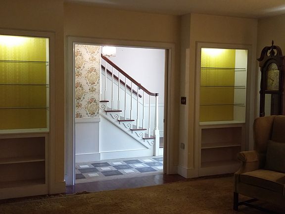Living room view to hallway