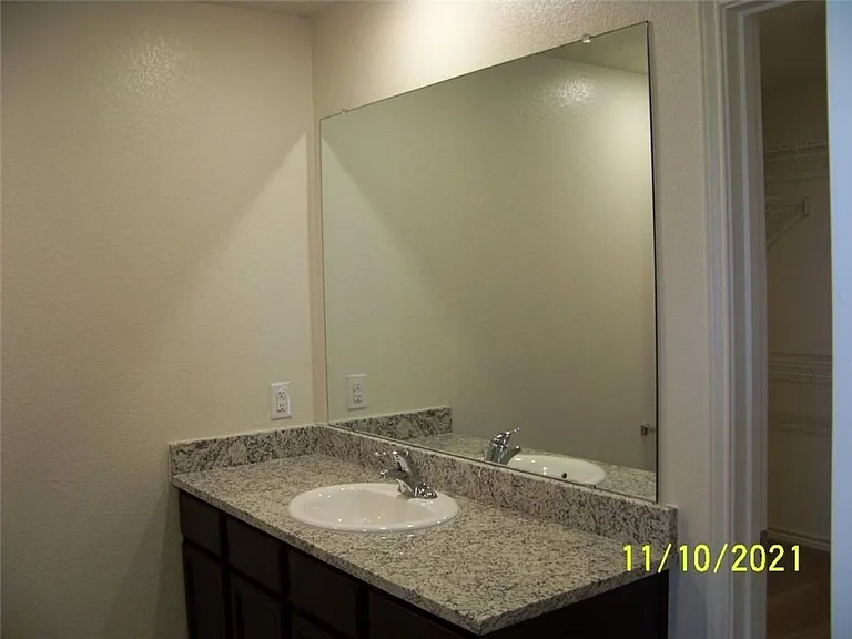 217 Sunnymeade Ln — Photo 6