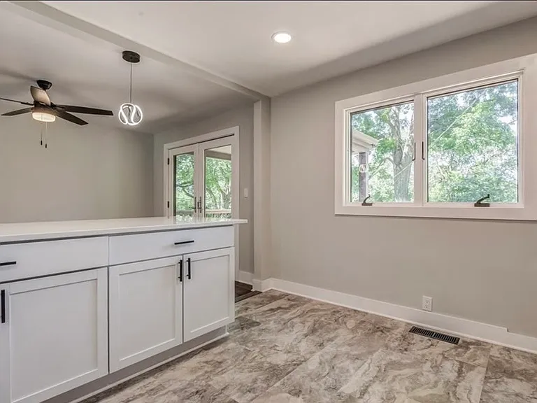 8400 Riggs St — Photo 9