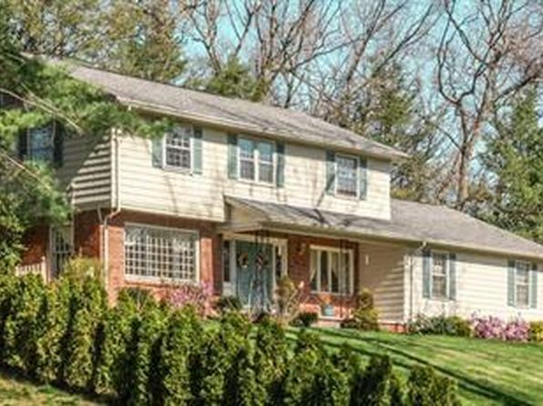 18 Silver Birch Rd