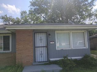 16029 Circle Dr, Markham, IL 60428