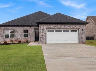 377 Olympia Ct, Bowling Green, KY