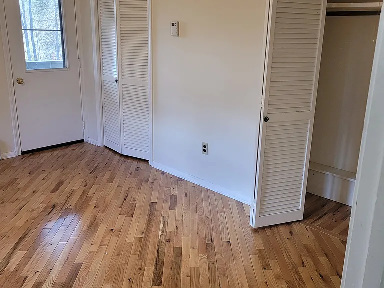 54 Westgate Rd — Photo 12