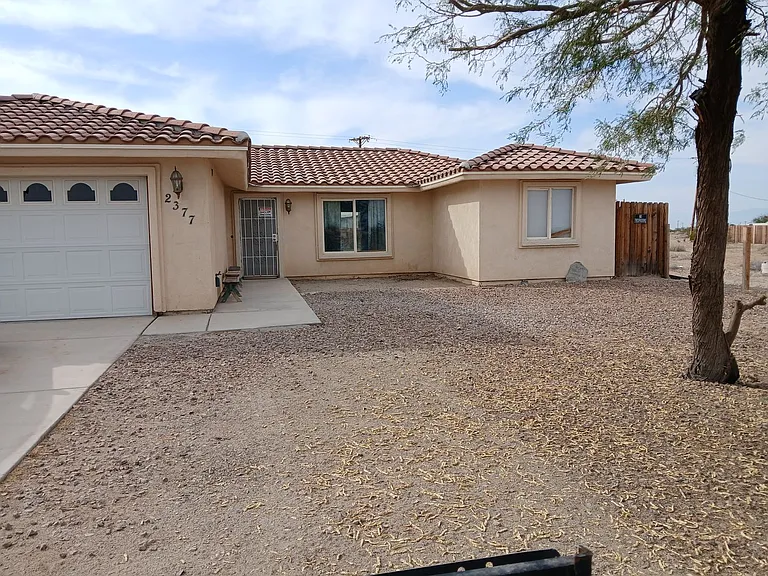 2377 Sand Knoll Ave — Photo 1