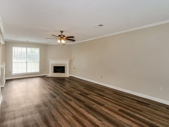 5th image of 5554 Lake Front Dr