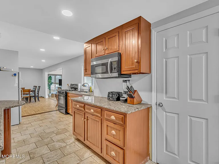 20 Venetian Ct — Photo 16
