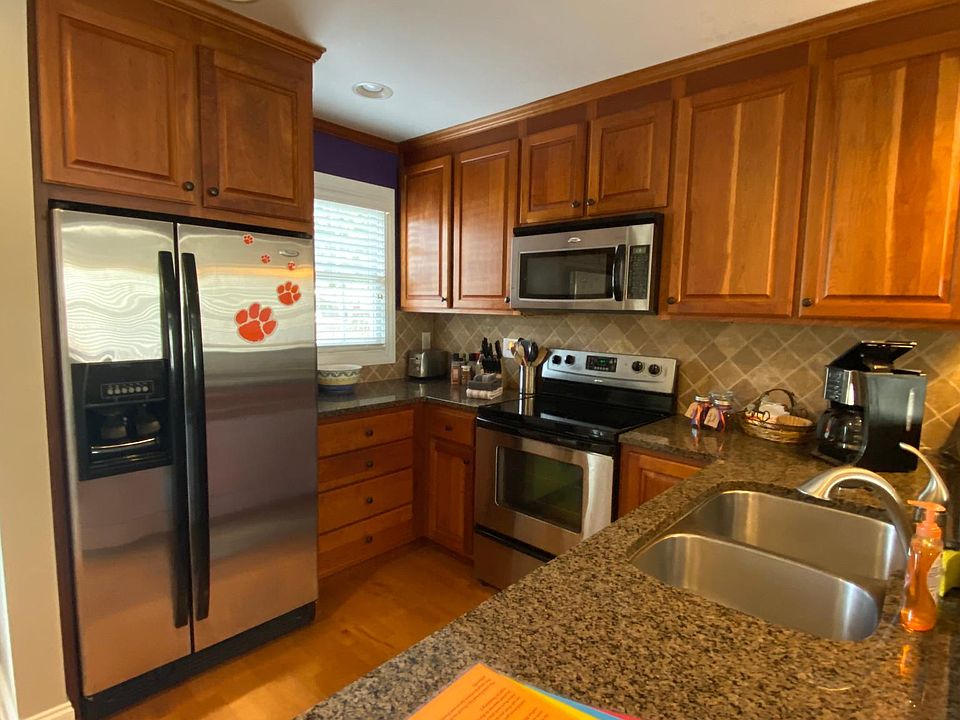 209 Calhoun St Clemson, SC Zillow Apartments for Rent in Clemson