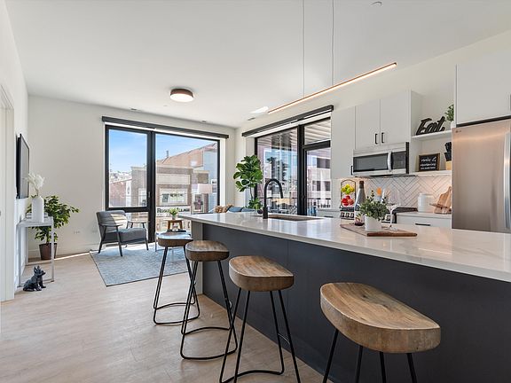 2nd image of 3140 N Clybourn Ave #206