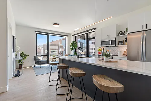 3140 Clybourn Photo 1