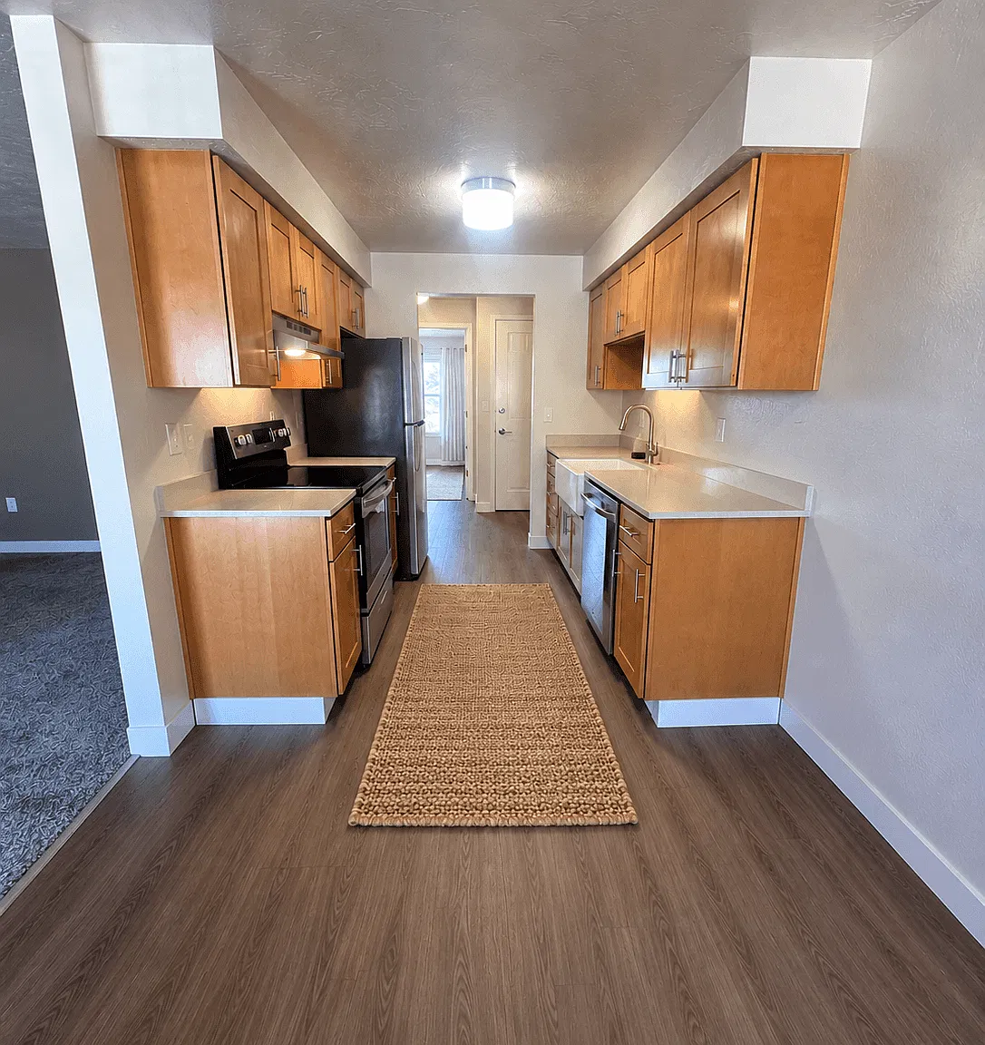 Laurel Park Apartments — Photo 2