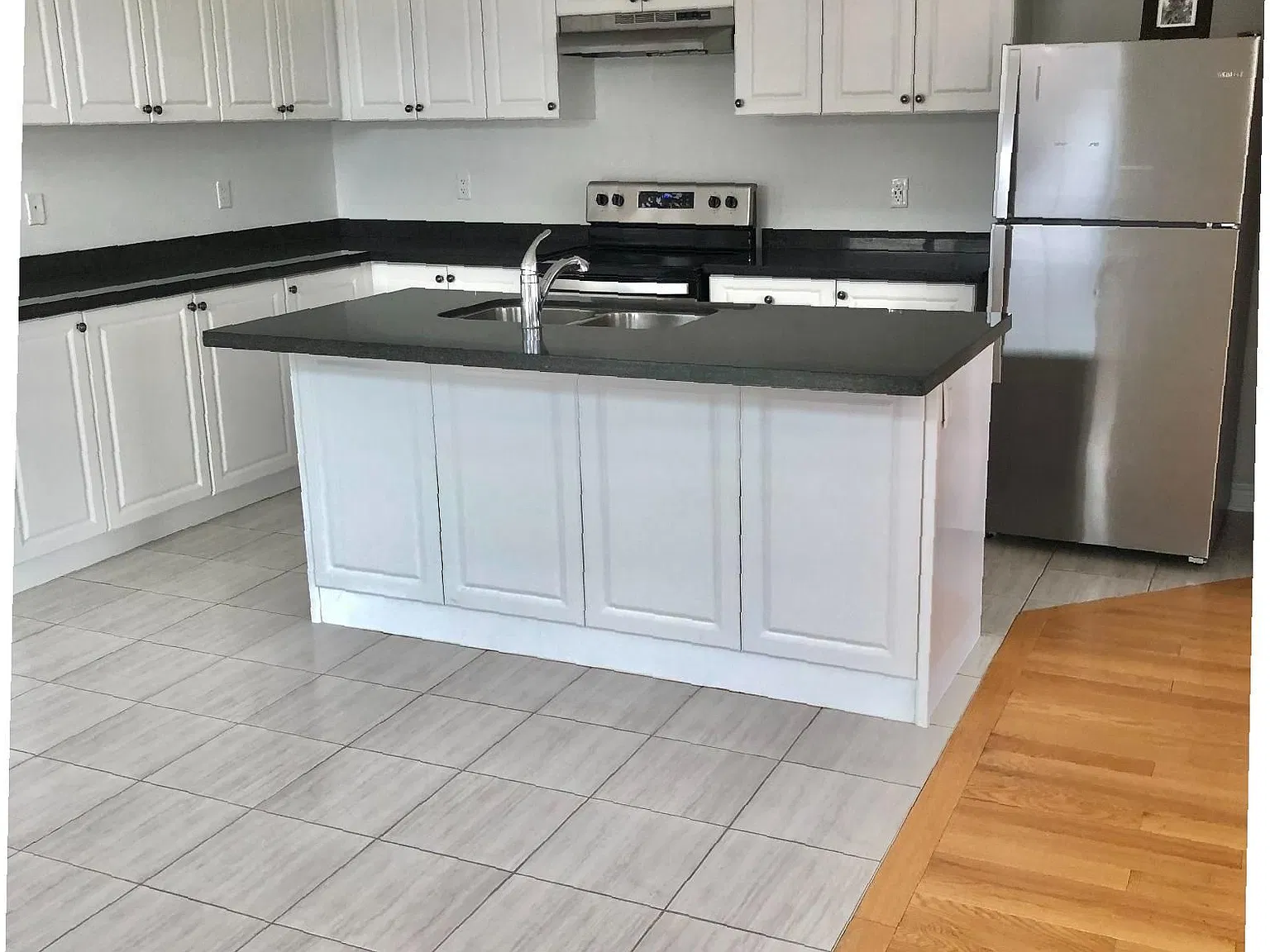 4 bed, $2,750 — Photo 4