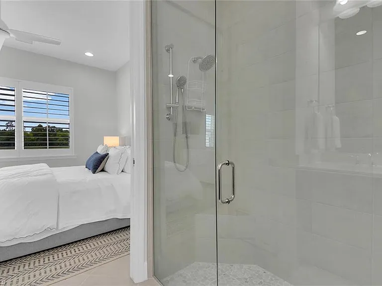7124 Saona Ct — Photo 15