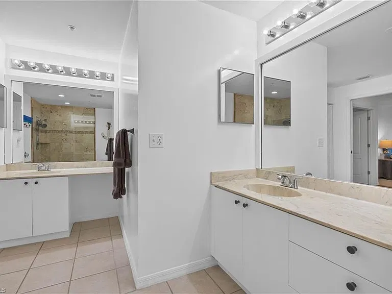 14817 Laguna Dr #203 — Photo 17