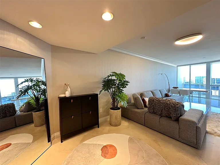18201 Collins Ave #1901 — Photo 20