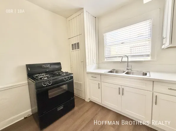 314 3/4 W 50th St, Los Angeles, CA 90037
