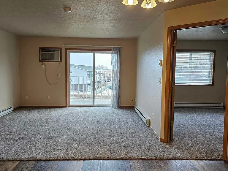 Belcastle Apartments — Photo 66