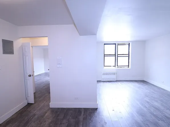 132-45 Maple Ave APT 607, Flushing, NY 11355