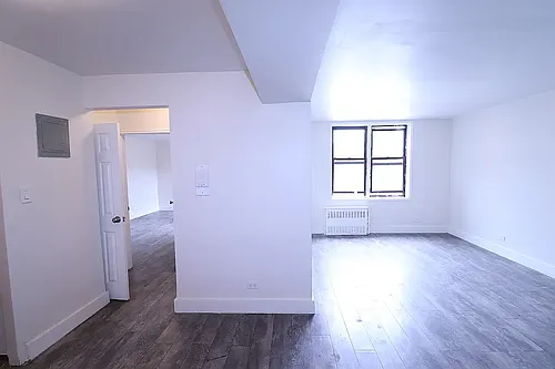 132-45 Maple Ave #607 Photo 1