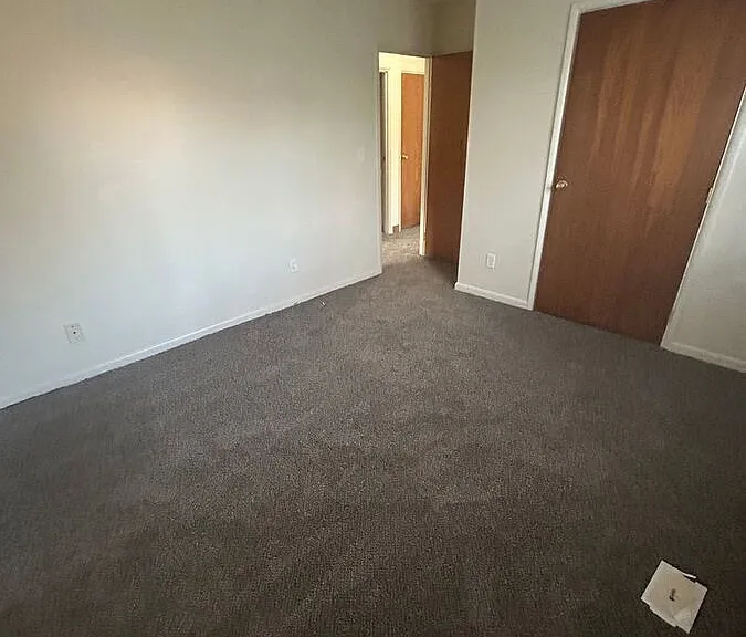 3727 University Ave #4 — Photo 2