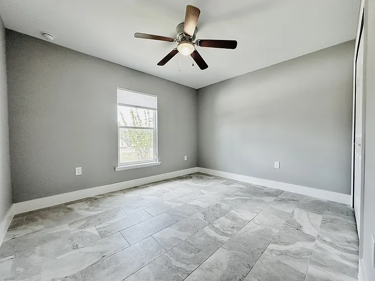 489 Lenox Ave — Photo 39