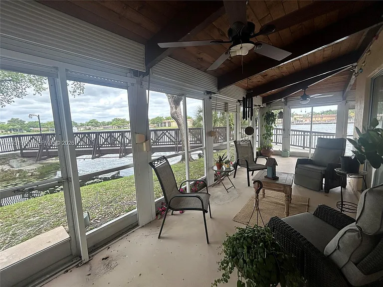 322 Briarwood Cir #1-17 — Photo 18