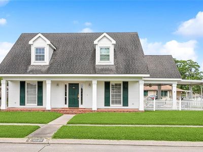 1045 Maplewood Dr, Harvey, LA, 70058